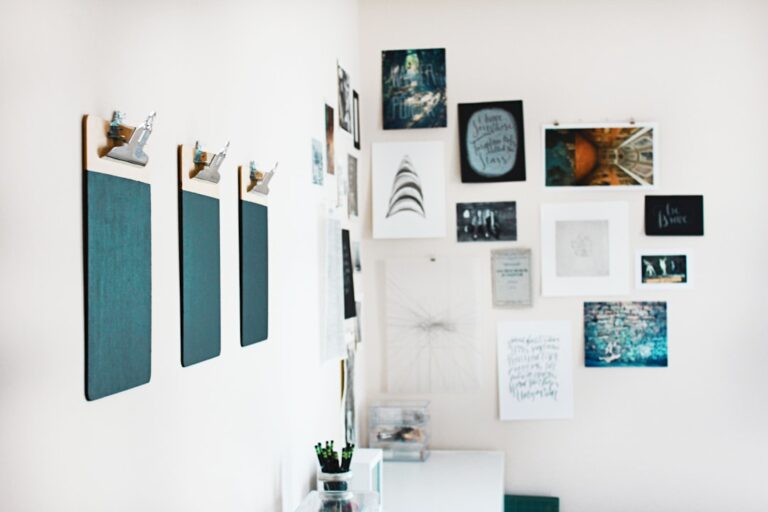 Stylish and Functional: The Latest Trends in Office Decor